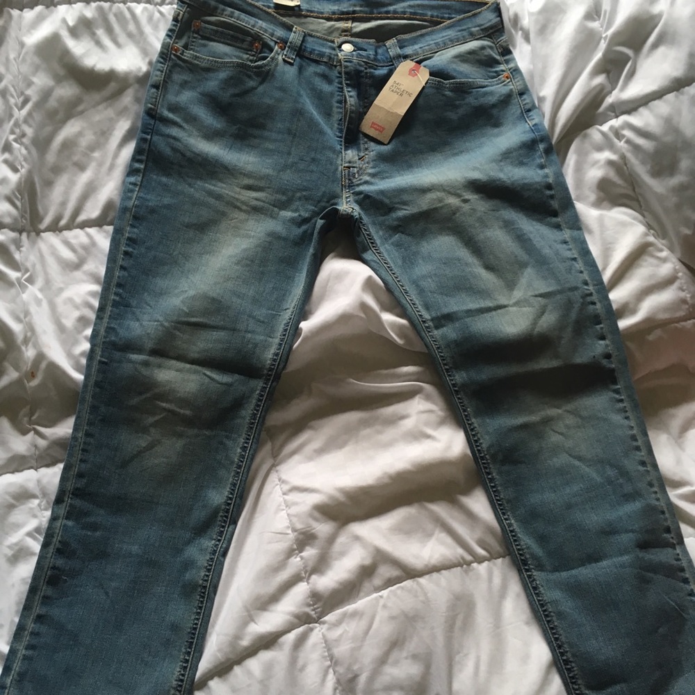 Levi’s 541 athletic taper 36x30 men’s jeans 👖